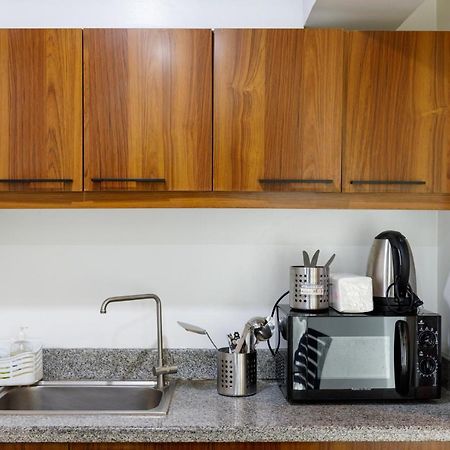5880 Enriquez Residences มะนิลา ภายนอก รูปภาพ