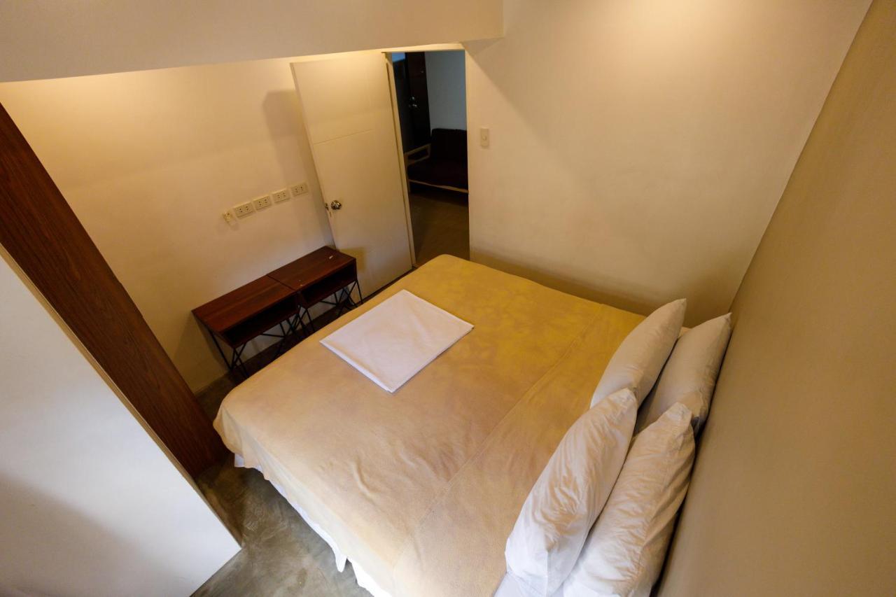 5880 Enriquez Residences มะนิลา ภายนอก รูปภาพ